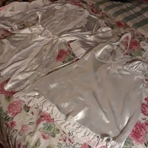 Line a Donatella Matching Robe & Nighty